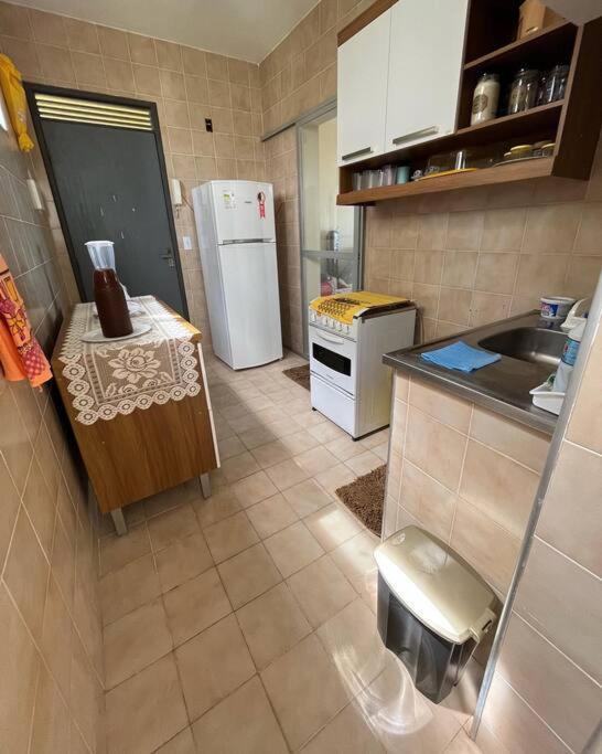 Aluga-se Em Fortaleza-ce Apartamento *